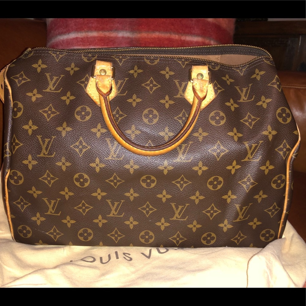 Pre Loved! Louis Vuitton Speedy 35